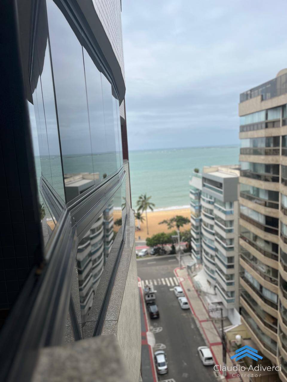 Apartamento na Praia da Costa com 179 m2 em Vila Velha-ES